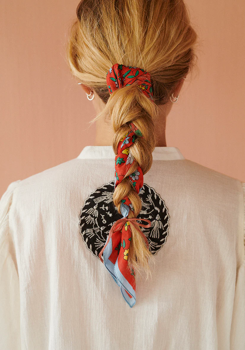 PATTIE SKJORTE MED BRODEREDE PATCHES - VANILLA - Image 5