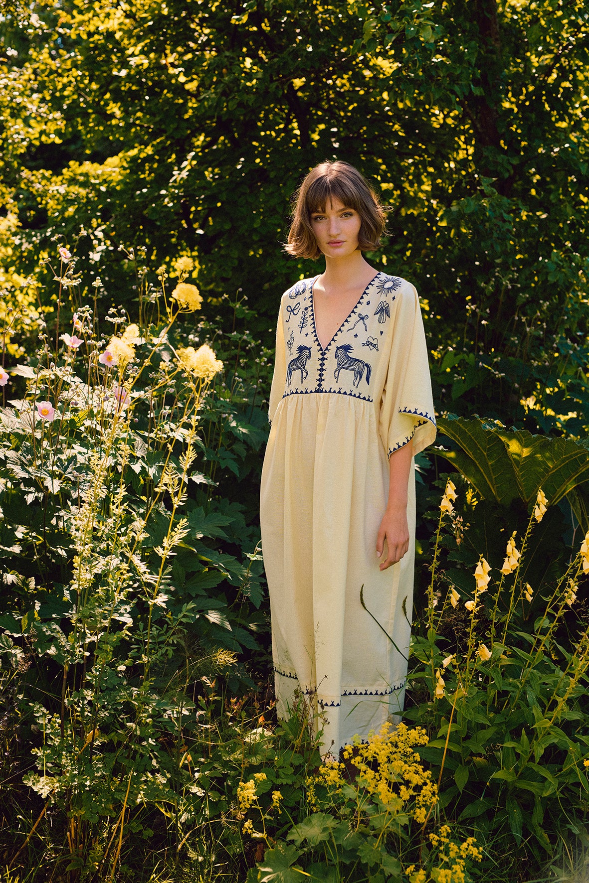 POLLY EMBROIDERY DRESS 3/4 SLEEVE - VANILLA - Image 4